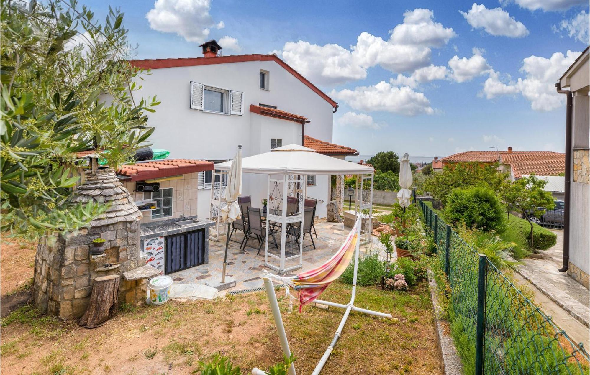 Beautiful Apartment In Barbariga With Kitchen Exterior photo