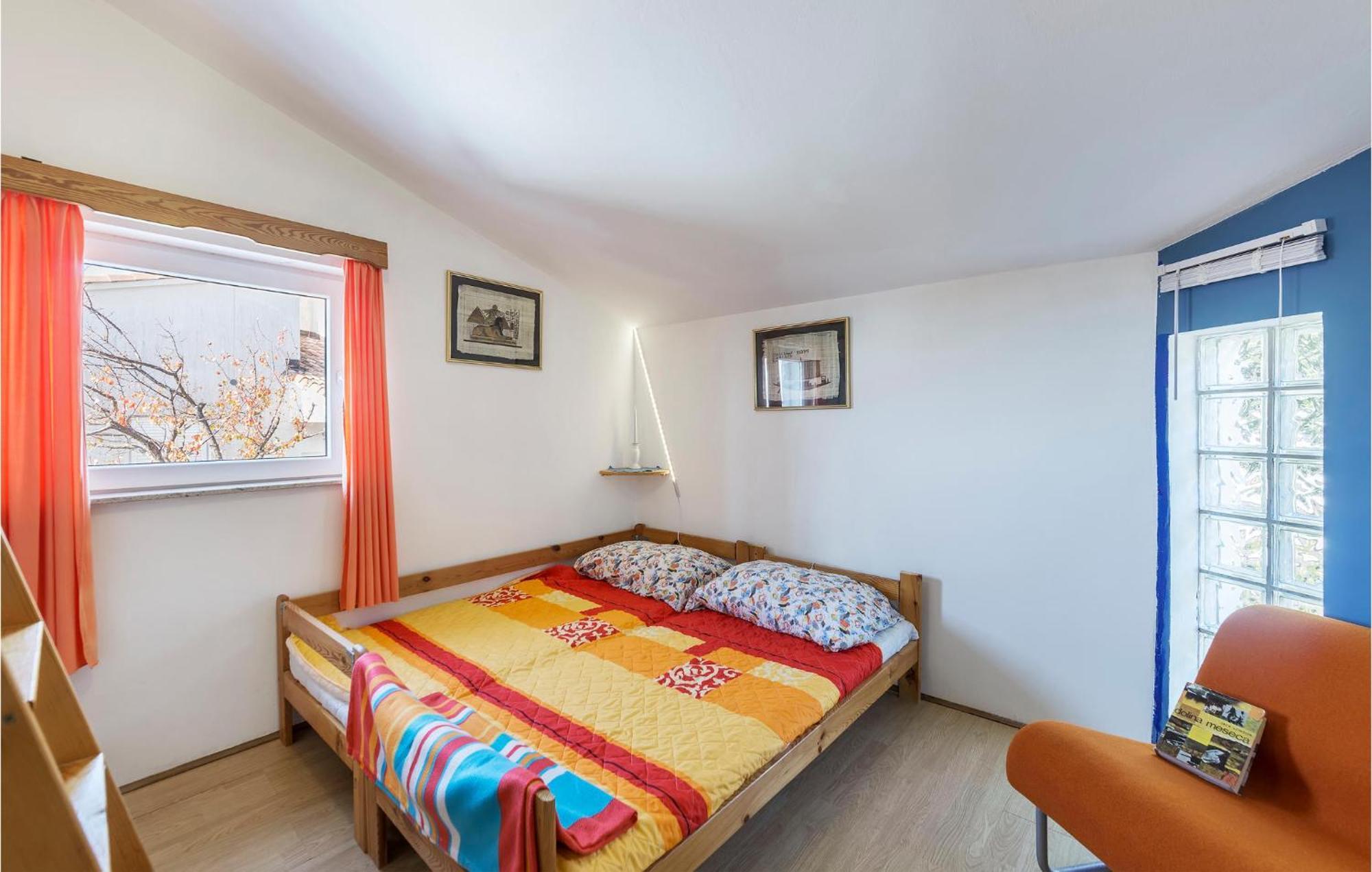 Beautiful Apartment In Barbariga With Kitchen Exterior photo